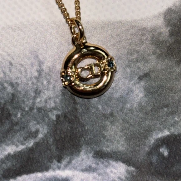 Christian Dior necklace CD/Emerald stone NWT - Picture 3 of 14